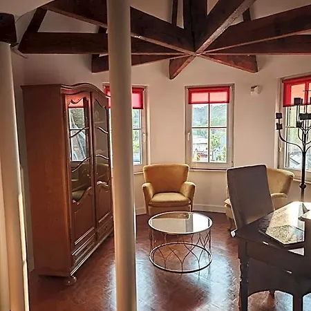Stone Station Aparthotel 3*