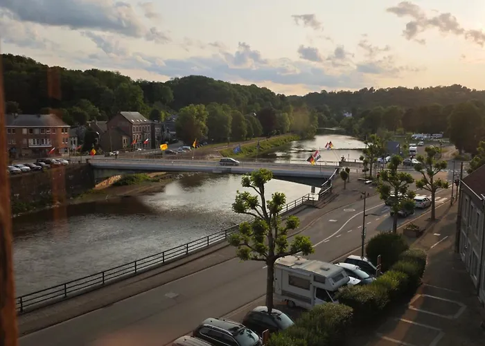 Stone Station Hotel apartamentowy Esneux